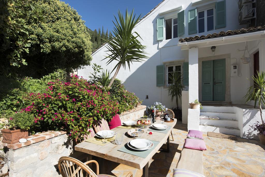 White Jasmine Cottage Áno Korakiána 外观 照片